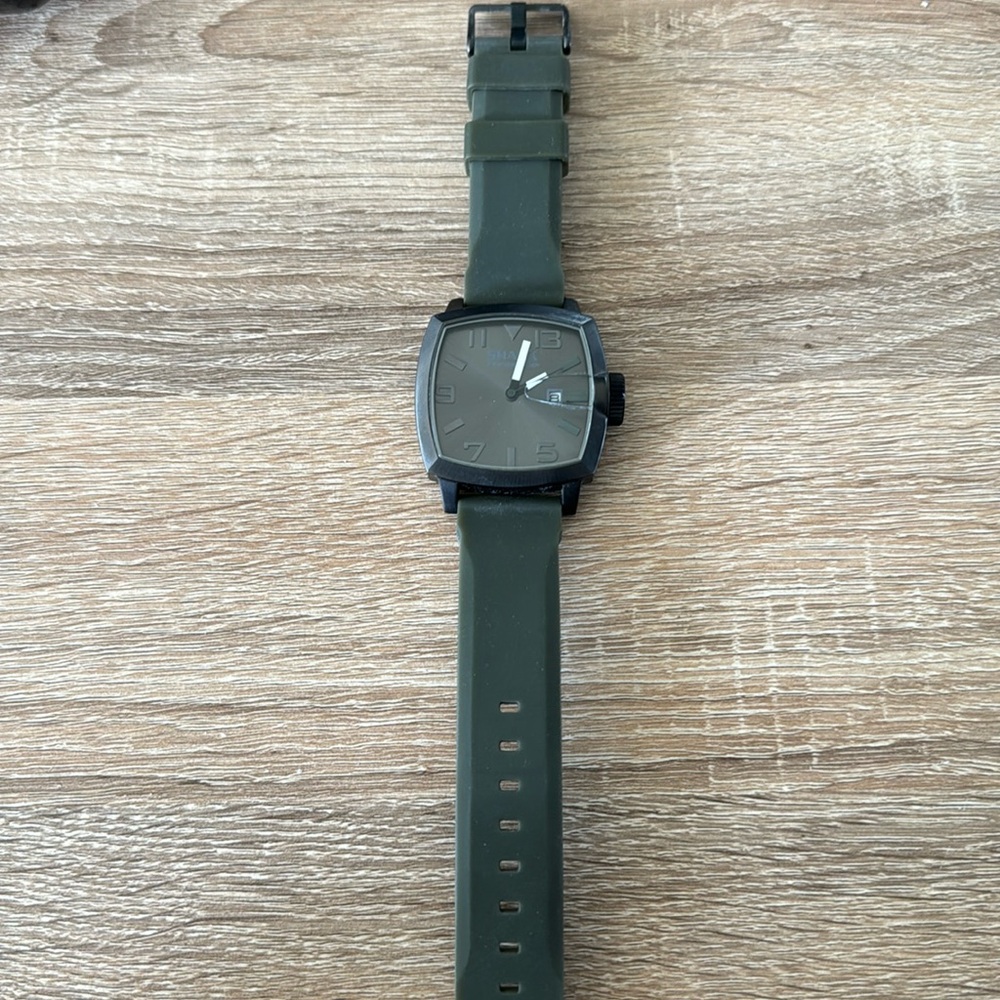 Shark Freestyle Watch, 50 meters water proof